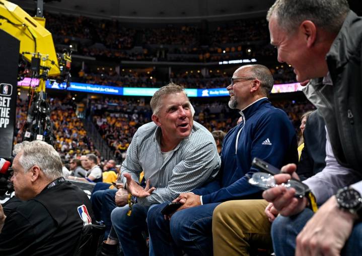 Delay Nuggets-Timberwolves Christmas tip until Broncos