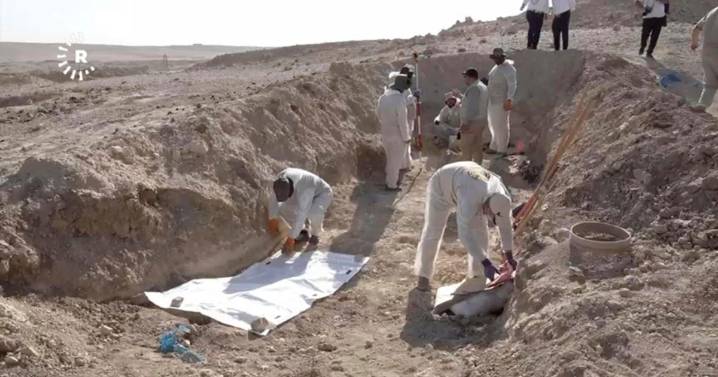 Iraq starts excavation of suspected Islamic State mass grave