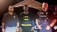 Hombre con atuendo de Batman ayudó a la policía de Cape Coral a atrapar a presunto ladrón