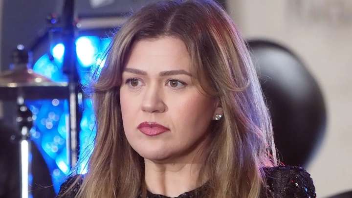Kelly Clarkson cancels Las Vegas residency and reveals heartbreaking reason why with emotional statement