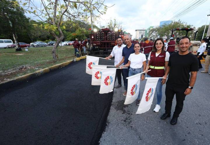 Ana Paty Peralta da banderazo a obras en avenida Kabah de Cancún