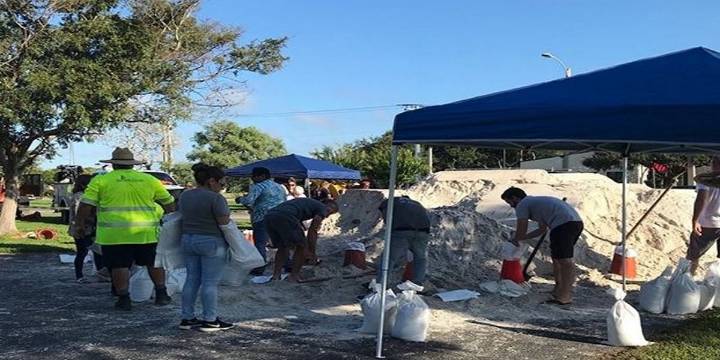 Sandbag stations opening again in Sarasota County