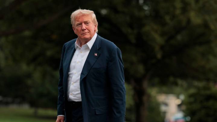 Trump "happy to hear" DOJ launched grand jury probe of Obama officials