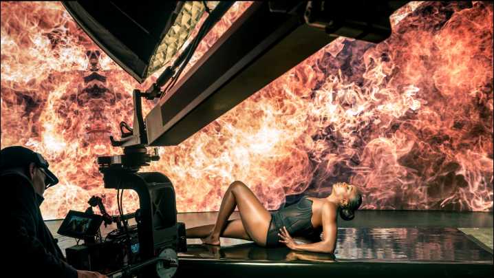 Irina Shayk! Isabella Rossellini! Venus Williams! Behind the Scenes of the 2026 Pirelli Calendar