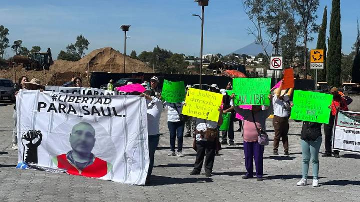 Exigen vecinos de Tlalcuapan libertad para Saúl N. antes de cambios en el Poder Judicial