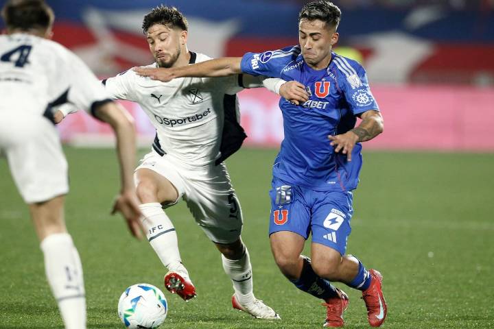Felipe Loyola reconoce que jugó infiltrado ante la U por Copa Sudamericana: “Me tocó pincharme antes de entrar”