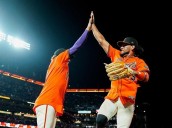 ¡Luis Matos encabezó fiesta de batazos de Gigantes! De 5