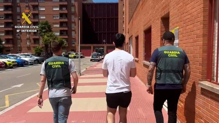 Detenidos dos jóvenes por grabar y difundir imágenes íntimas de 50 mujeres