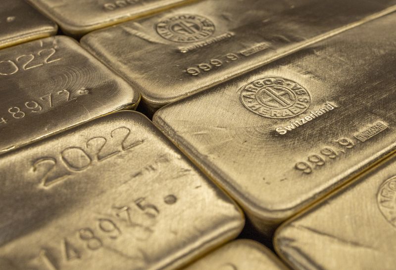 Switzerland wants binding Trump commitment on gold tariffs, lobby group says