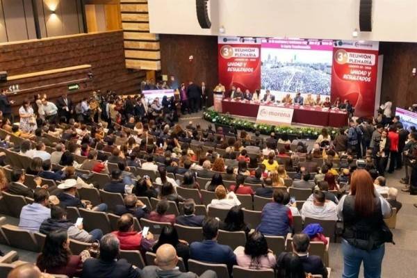 Resisten en Morena ceder presidencia de San Lázaro a PAN