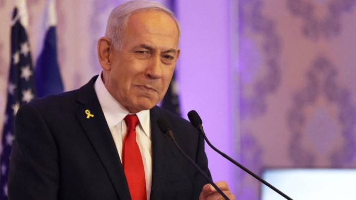 Netanyahu is prepared to destroy Israel as well as Gaza to save himself