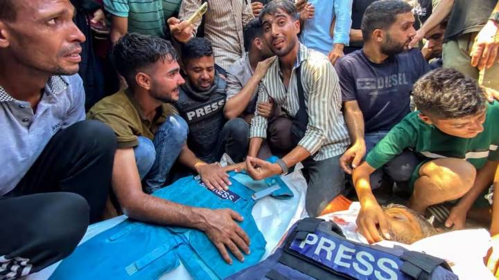 Un ataque de Israel a un hospital de Gaza dejó 20 muertos: cinco de ellos periodistas