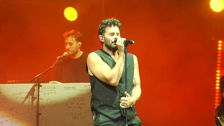 Antoñito Molina canta a la vida en Almendralejo More