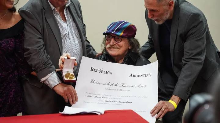 Charly García recibió el título de Doctor Honoris Causa en la UBA