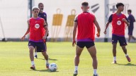 Gavi, que esta vez empieza la temporada desde el principio, se lo pone difícil a Flick en el exigente centro del campo del Barcelona