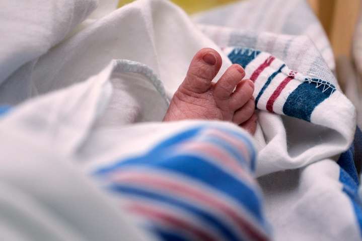 Chinese scientist develops robot with artificial womb for human pregnancy