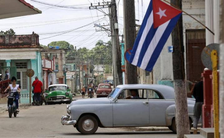 Cuba no recupera la llegada de turismo tras COVID-19: cónsul general de ese país en Yucatán; bloqueo económico y sanciones asfixian a la isla