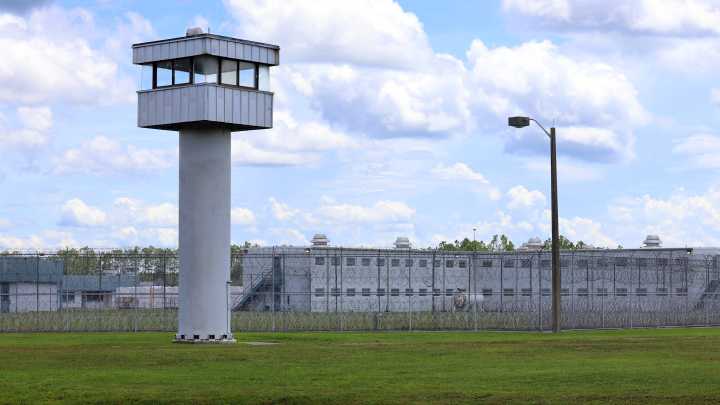 Florida’s planned ‘Deportation Depot’ stirs fears among neighbors
