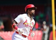 Deadspin | Cardinals break away late to split series with Pirates