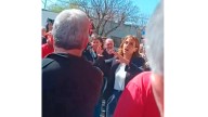 Arietto fue abucheada y echada por empleados de una fábrica en Santa Fe