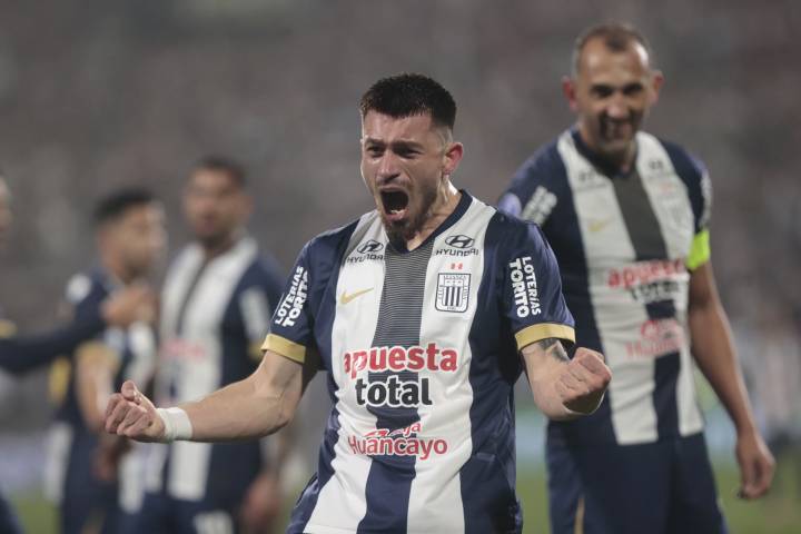 Alianza Lima con dos goles de Alan Cantero venció a la U. Católica 2