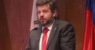 La propuesta de Kaiser para combatir el empleo informal: Sueldo mínimo más bajo para jóvenes sin experiencia