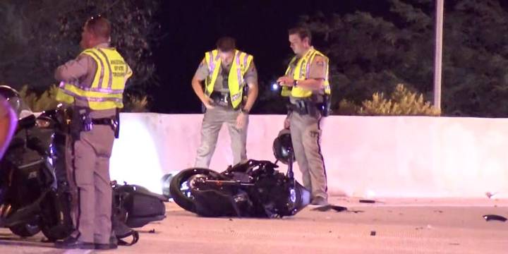 1 killed, 1 hurt in motorcycle crash on Loop 202 near Ahwatukee
