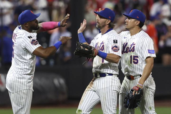 Torrens' three-run homer lifts Mets over Phillies 13