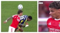 ¡Fuego amigo! Jhon Jáder Durán rompe a Ríchard Ríos de un codazo en duelo entre Benfica y Fenerbahce; video