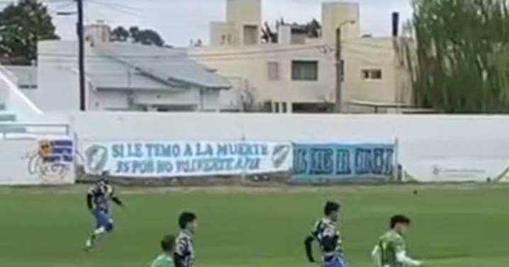 Estudiantes, con 9 jugadores y con todo en contra, cayó ante Sol de Mayo