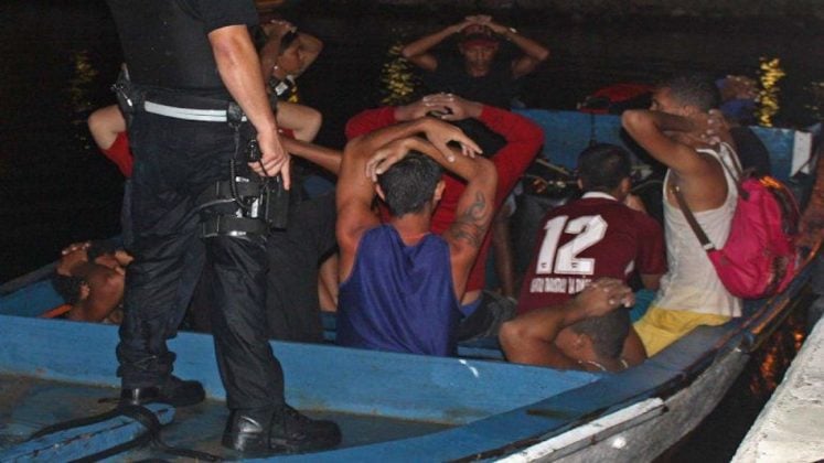 Autoridades detienen a 20 migrantes venezolanos en una embarcación en Trinidad y Tobago