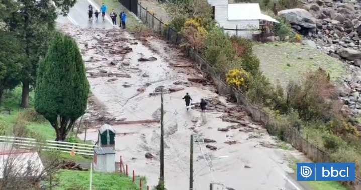 Este martes se espera retomar conectividad total en Carretera Austral afectada por cortes tras lluvias