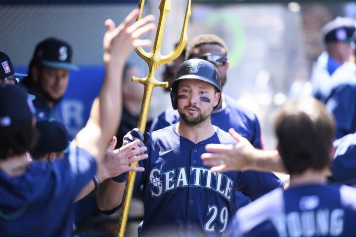 Big Dumper’s big year: Cal Raleigh’s ‘staggering’ season leads an offensive surge by MLB catchers