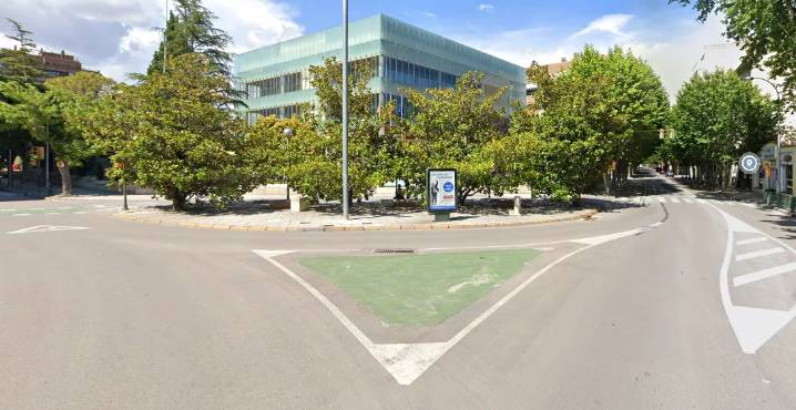 Las obras del nuevo colector de Harineras obliga a cortar un carril de la avenida Martínez de Velasco