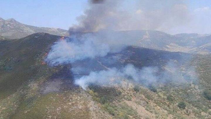 Varios incendios amenazan la provincia de León y desalojan a los vecinos de algunos municipios del paraje de Las Médulas, Patrimonio de la Humanidad