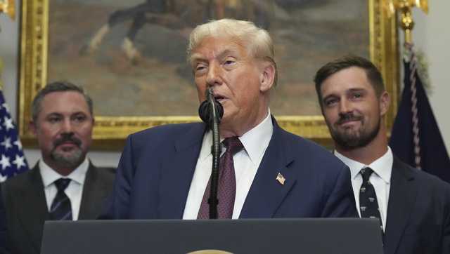Trump calls for firing of labor statistics head