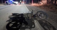 Murió un motociclista y hay otro herido por un choque contra un poste de luz en Cipolletti