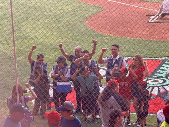 DEyD instala módulos de vacunación en semifinal de LEB Chihuahua