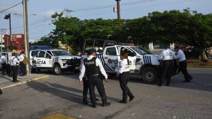 Dan de baja a 25 policías de Campeche por acoso sexual, uso de sustancias ilícitas y extorsión