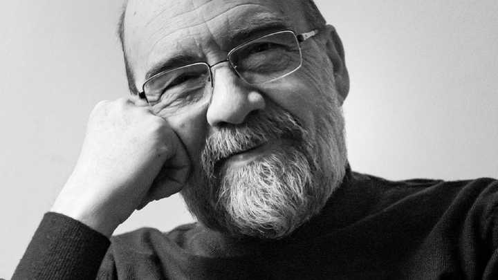 Muere el periodista y escritor Guillermo Galván