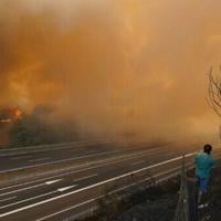 Fires keep burning in western Spain as army is deployed