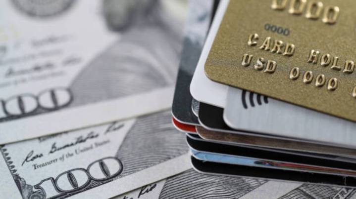 Dólar oficial y dólar tarjeta: banco por banco, a cuánto cotizan este martes 26 de agosto