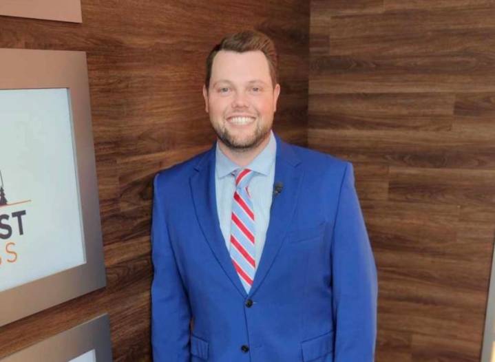 Flood of support for Rochester meteorologist who texted family during severe storms