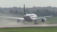 Los trabajadores de la compañía aérea Air Canada se declaran en huelga: cientos de vuelos han sido cancelados