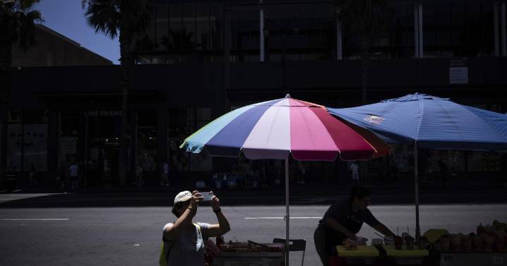 Calor extremo afecta a California y el suroeste de EEUU; aumenta riesgo de incendios forestales