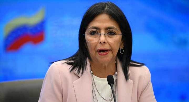 Delcy Rodríguez exige a EE.UU. alejarse de costas venezolanas