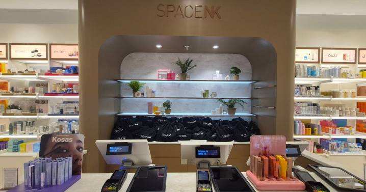Everything in the Space NK goodie bags Bullring shoppers are queuing 17 hours to get