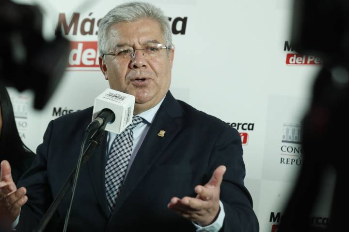 Ministro de Defensa: soberanía del Perú en isla Chinería es históricamente contundente