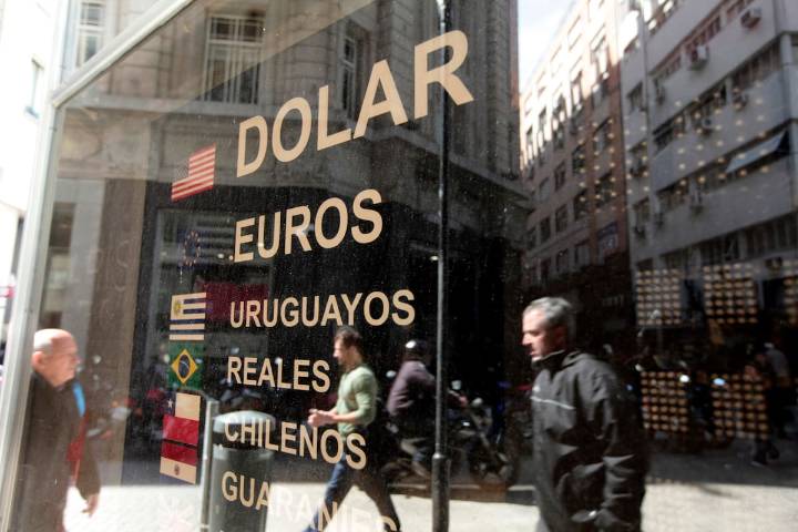 Dólar tarjeta hoy: a cuánto cotiza el dólar turista el 22 de agosto