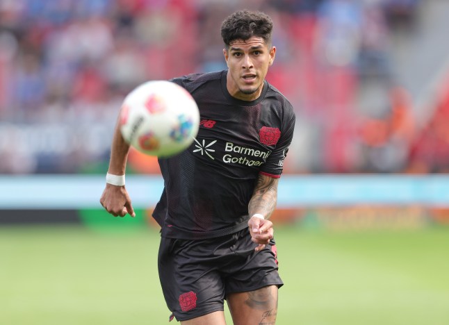 Bayer Leverkusen provide update on Arsenal transfer target Piero Hincapie